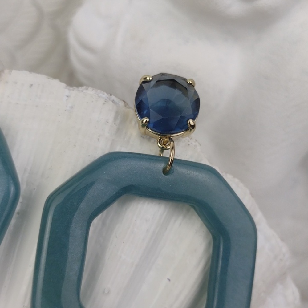 Teal Geometric Lucite Like Faceted Blue Gem Gorgeous Drop Earrings - Picture 4 of 8